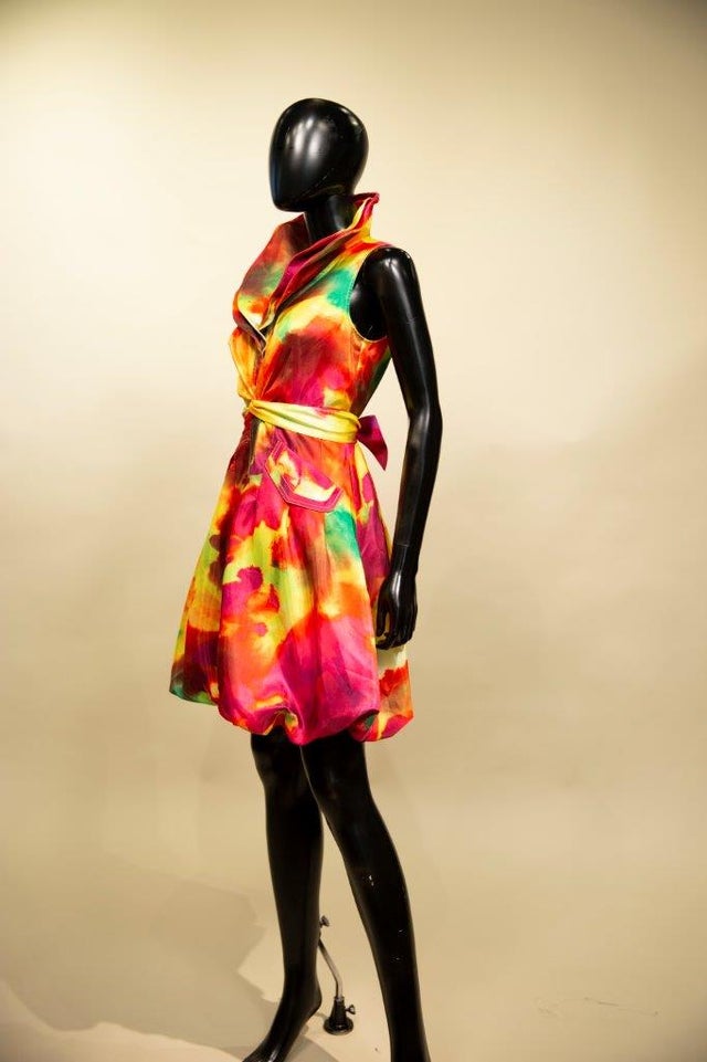 Print bubble dress with double wired collar